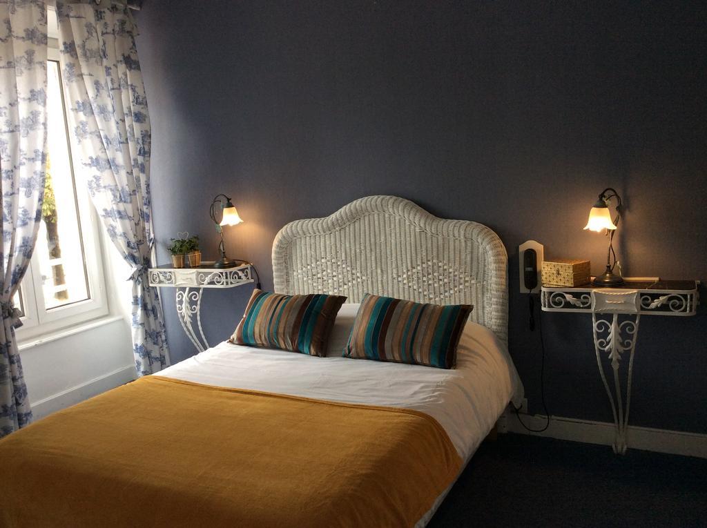 Hotel De La Paix Limoges Esterno foto