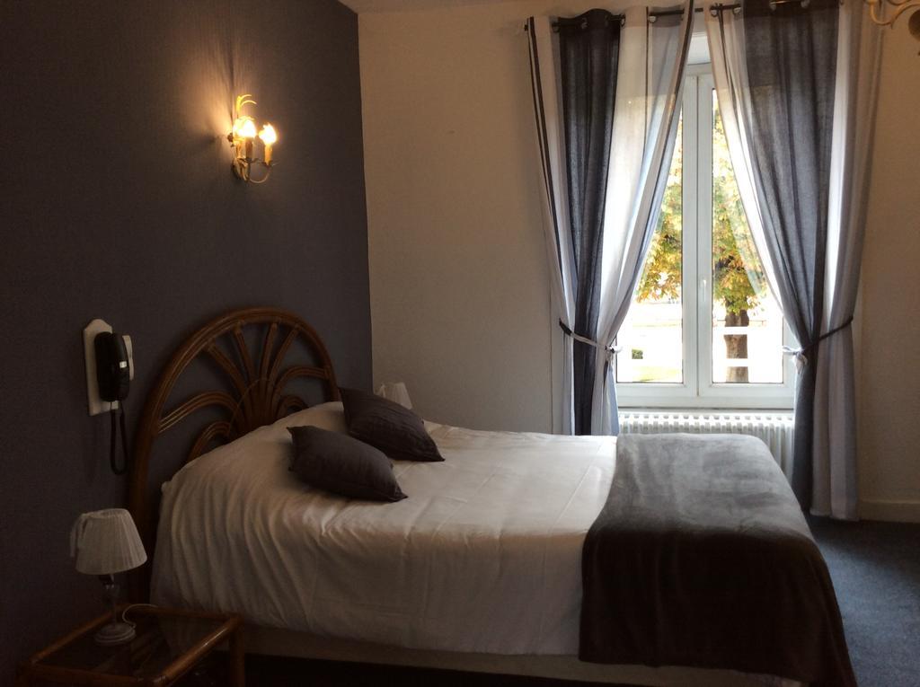 Hotel De La Paix Limoges Esterno foto